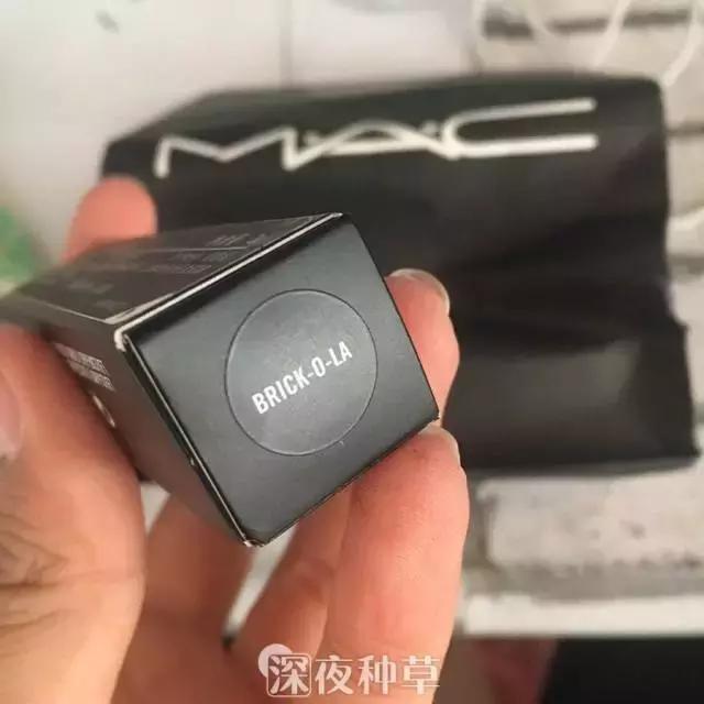 ysl口红容易化吗,ysl的口红哪个色号最漂亮