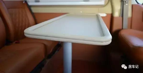 上汽大通v80长轴中顶自动挡房车,2019款大通v80豪哥自动挡房车