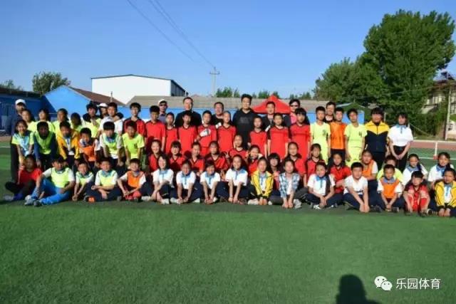 青春如火超越自我全力以赴,青春如火超越自我拔河比赛