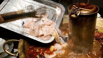 一不小心美成自拍圣地！说这是吃火锅的谁信？