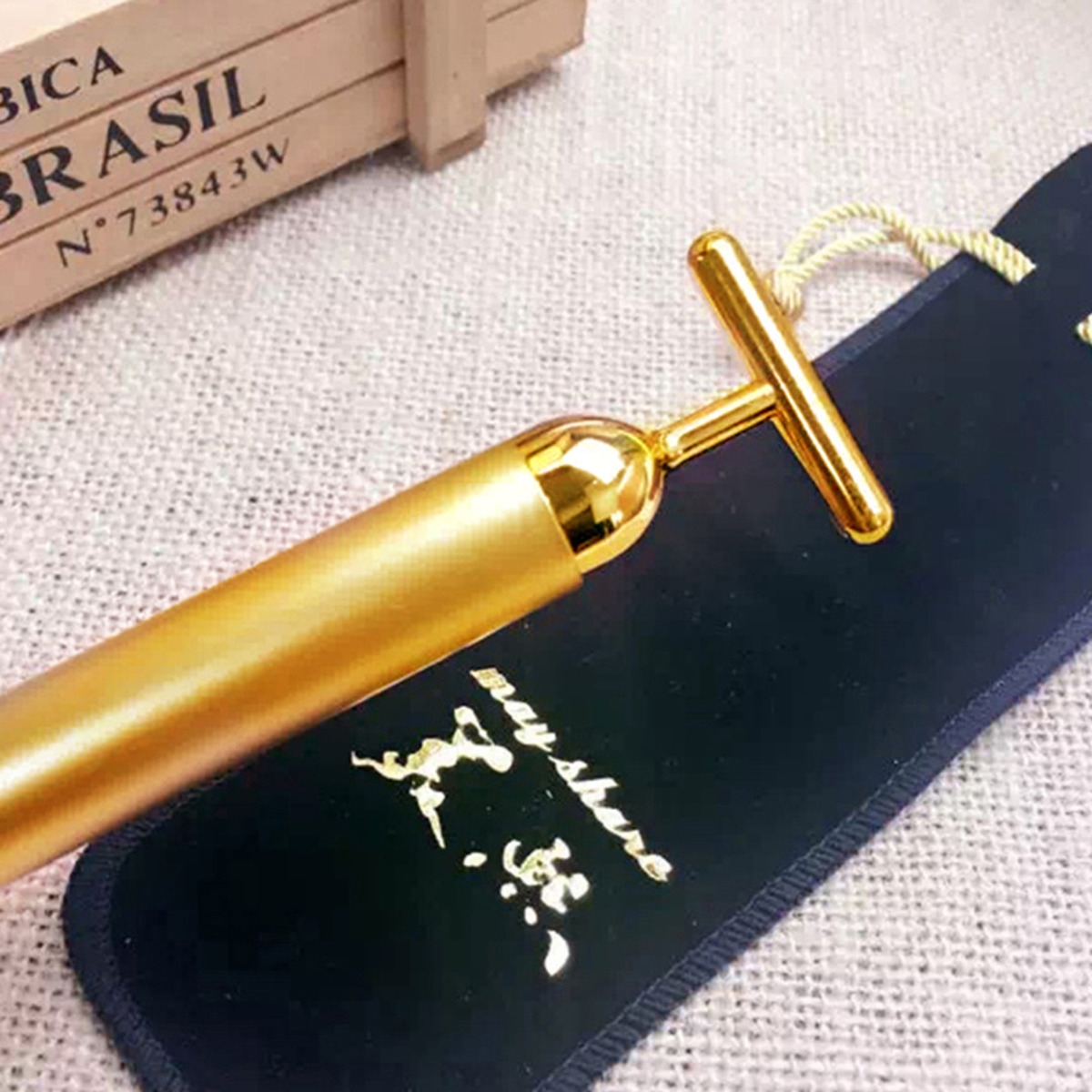 编辑朋友圈|听说,你宁可相信爱情,也不信美容仪?