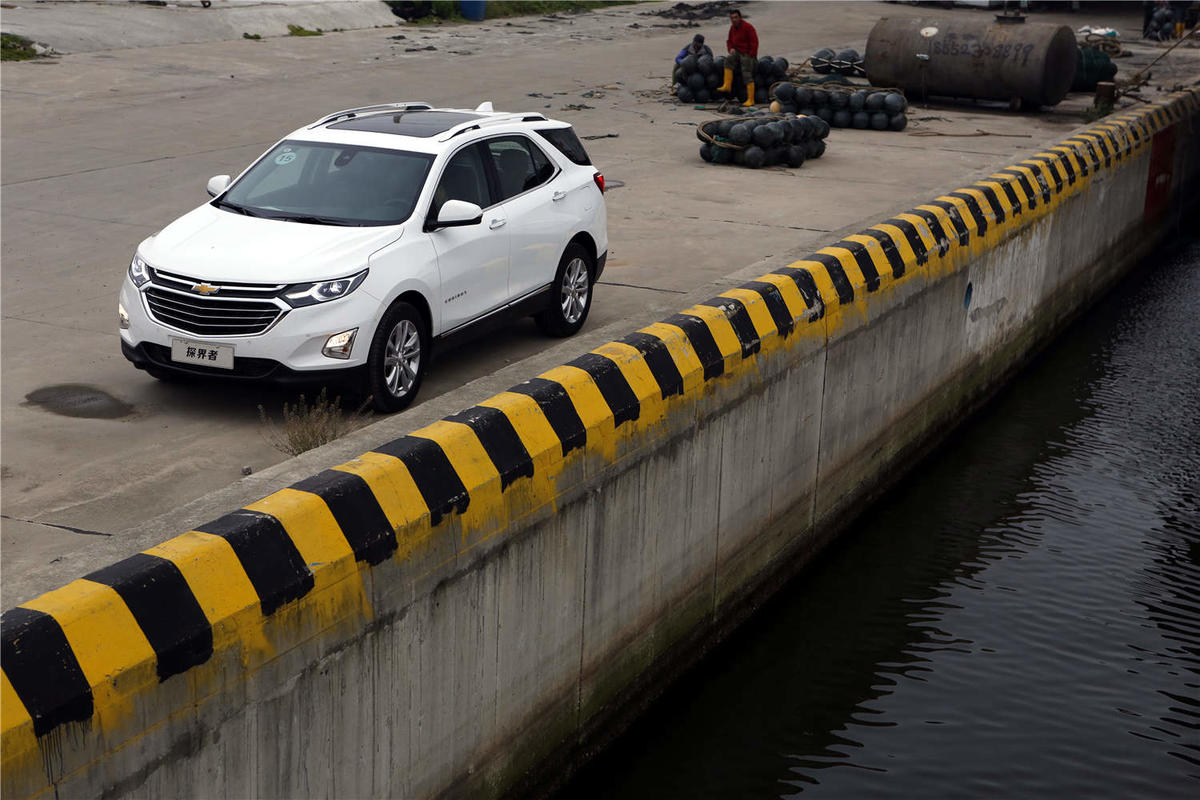 福特锐界和雪佛兰探界者试驾评测,雪佛兰探界者试驾视频1.5t胖哥