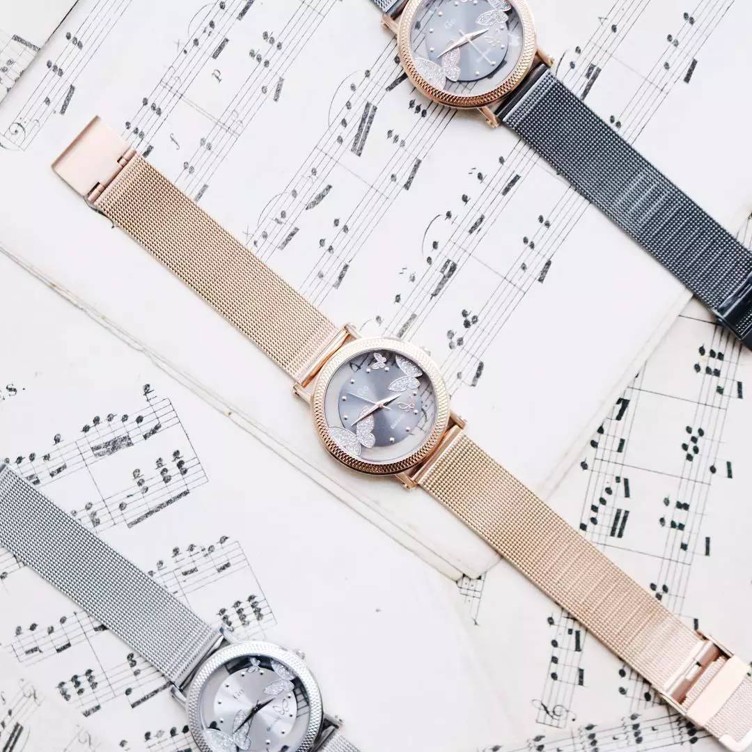 年轻的女人戴什么手表好,年轻人戴什么手表比较好女士