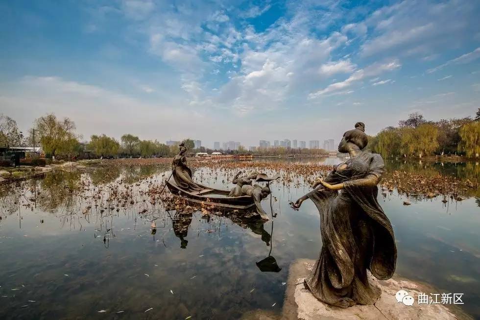 五人足球场设计效果图,西安5人制足球场翻新