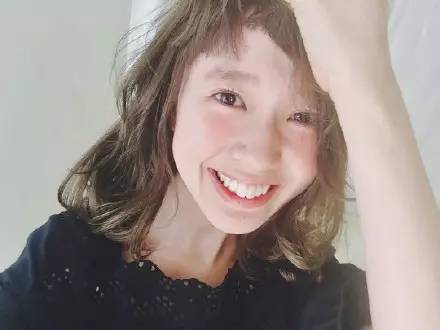 高层次感中长发型推荐,分享一款中长发