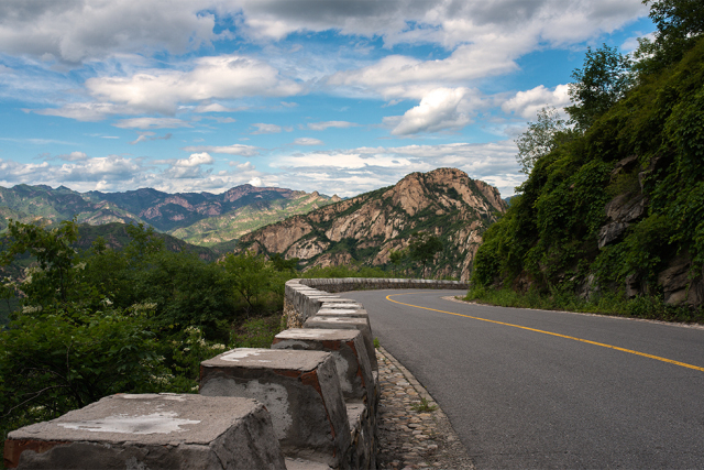 刹车失灵了怎么做,刹车失灵采取什么措施视频