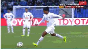 细数那些任意球大师的风采（下）