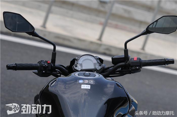 川崎z9002017款感受,川崎z900se和z900re区别