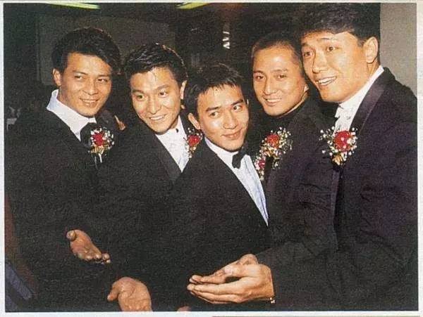 刘德华字迹价值多少钱,刘德华一共有多少钱啊