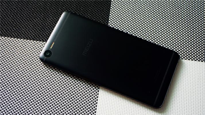 魅蓝e2全部参数配置,魅蓝e2现在值得入手吗