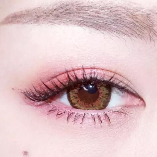 年轻前卫高定ysl美妆强势来袭,祖玛珑遮瑕