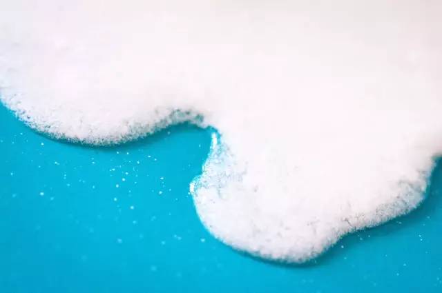 买一套1千元的玩具,500块1套玩具