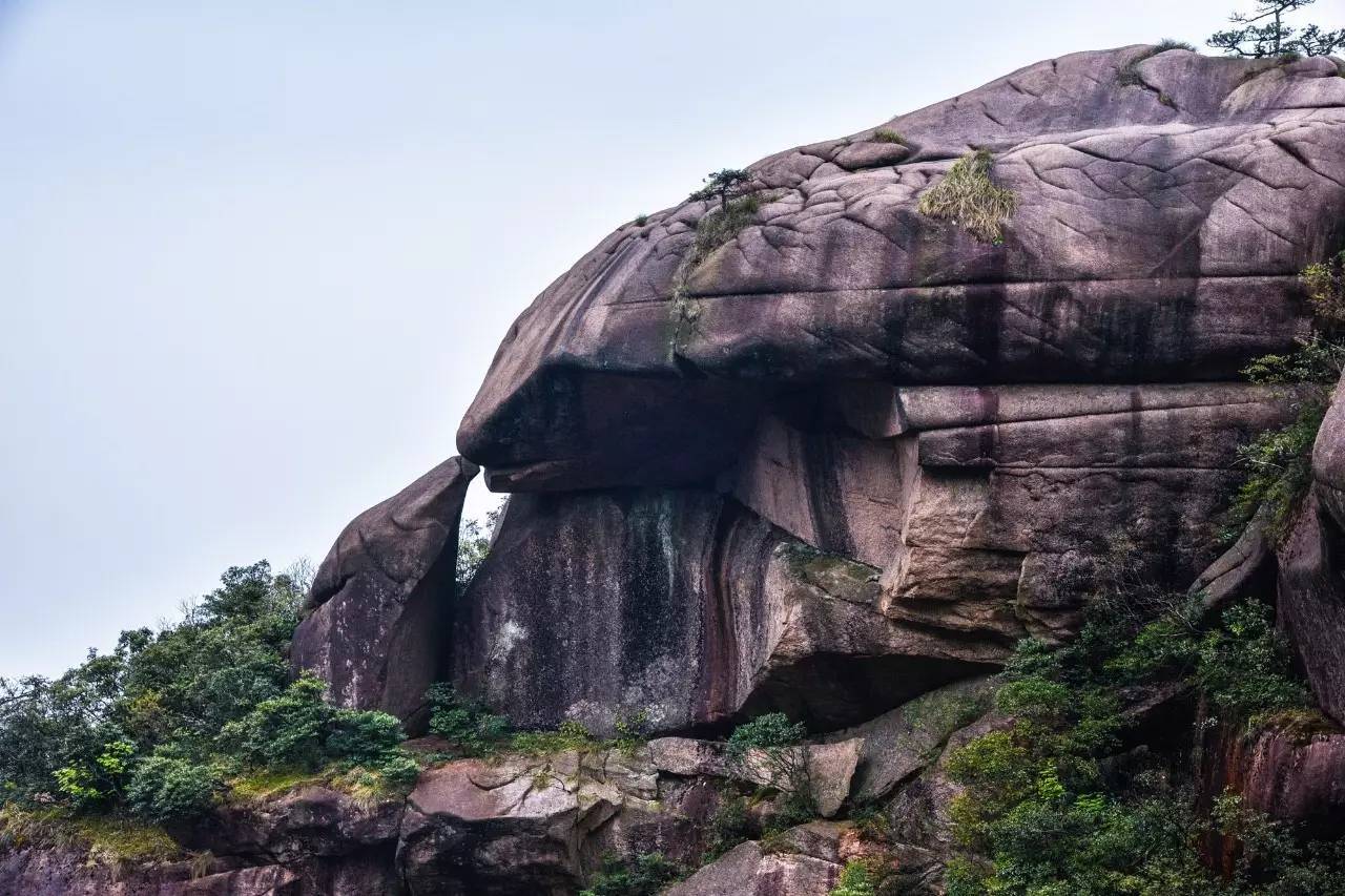 北石：江西上饶灵山告诉我，原来石头也可以一柱擎天！