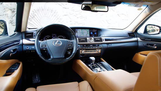 汽车真皮内饰“水”太深，某些上百万豪车真皮内饰都是“假皮”