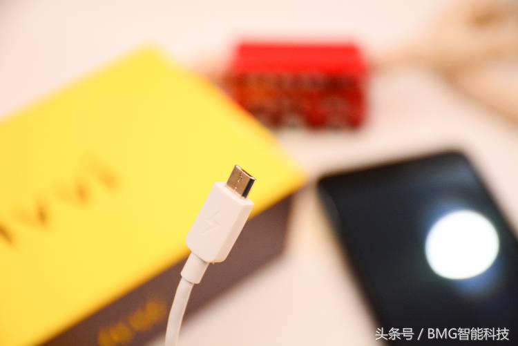 赵丽颖代言ivvi时尚手机,vivo赵丽颖宣传的手机