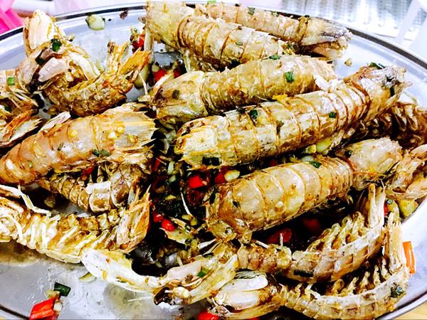 在三亚总有一片海属于一个人,在三亚椰梦长廊海边