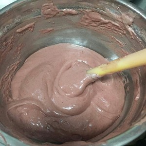 这款爆浆红丝绒蛋糕太好吃了,口感细腻的红丝绒蛋糕