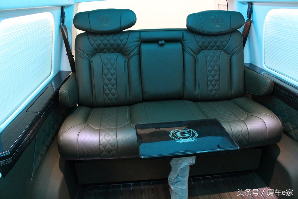 奔驰埃尔法商务车改装房车,gmc和埃尔法房车