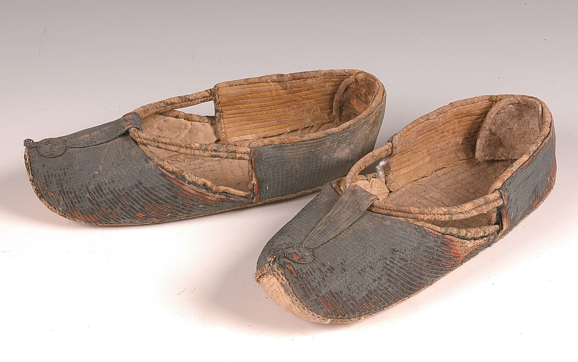 要走出的一条“丝绸之路”，怎能少的了一双西域的潮鞋？