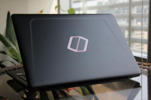 三星玄龙骑士和华硕小金刚怎么选,三星显示器玄龙骑士4k144hz