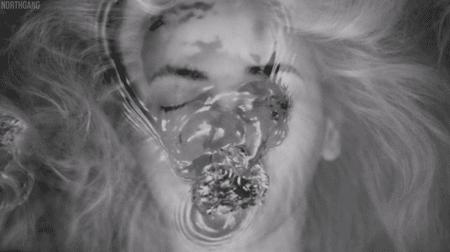 揭秘｜爱它，高贵冷艳又神秘（下）-保湿抗老精华篇