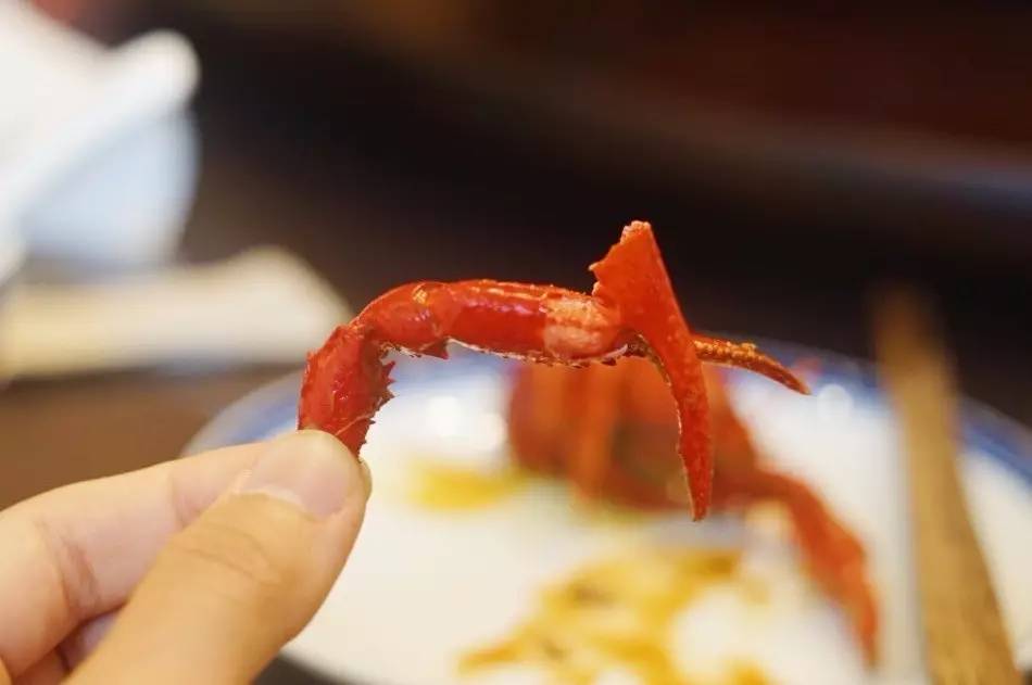 6张桌子,2个包厢,城南这家连导航都搜不到的私房小馆子,却藏着《食神》级别的蛋炒饭……