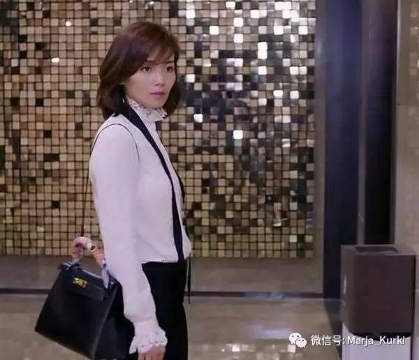 丝巾如何修复包带,包包带坏了如何用丝巾修复