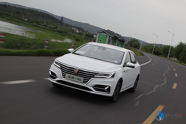 上汽荣威新能源车体验,荣威ei6max试驾