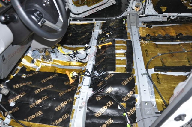 丰田塞纳柚木色耐磨地板,丰田塞纳航空座椅星空顶木地板