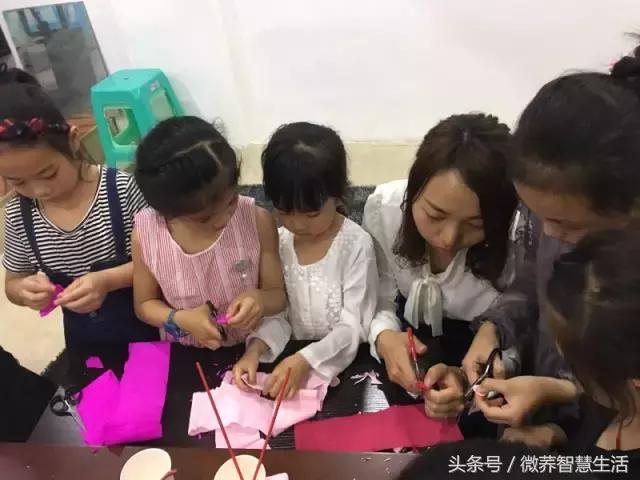 感恩母亲手工康乃馨,母亲节送妈妈什么礼物康乃馨手工