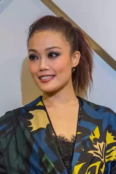 眉型太弯了,眉形太凶怎么改善