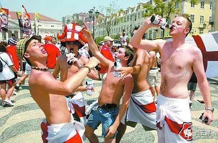 别去俄罗斯世界杯，战斗民族的足球流氓会让你怀疑人生