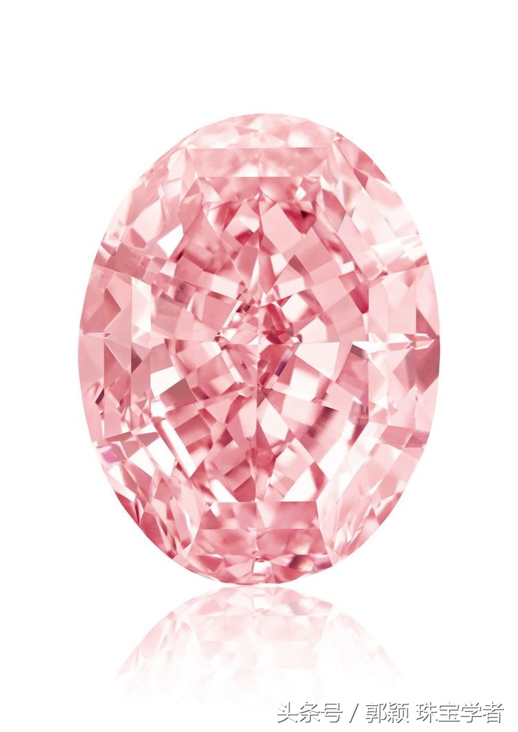 世界最奢华钻石耳环图片,世界上最漂亮的红色钻石耳环