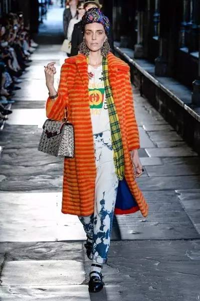 2017蛇与骨的华丽融合!古驰又承包了我下半年的钱包了!