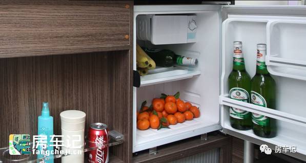 德兴东风御风短轴房车配置表,最便宜的大通短轴自动挡房车