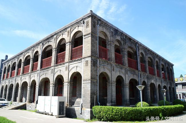 喝花酒吃火锅，新式学生请假参加科举考试：京师大学堂遗址旧事