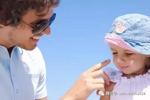 孩子防晒用什么洗干净好,儿童涂抹防晒霜后用什么清洗