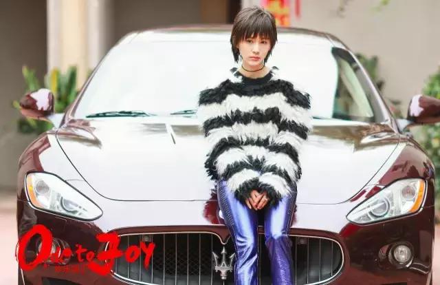 欢乐颂安迪一件衣服上万,欢乐颂2安迪服装价格