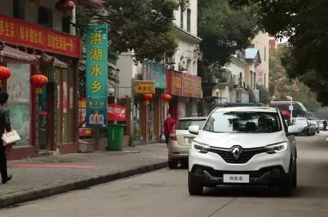 联盟刚拿下全球冠军但雷诺在中国卖成这样连法国人都看不下去