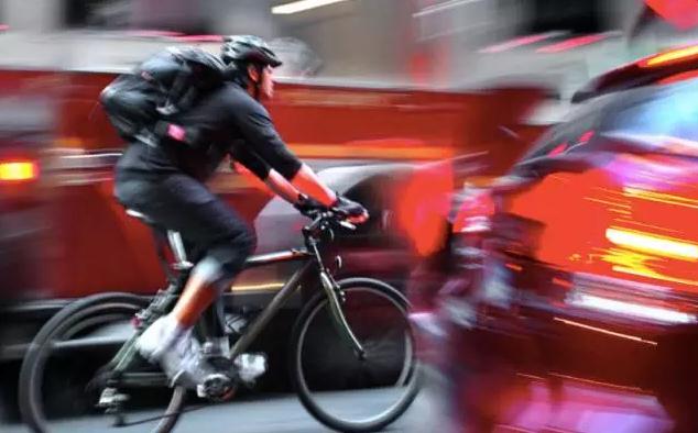 自行车和机动车相撞赔偿程序,机动车和自行车相撞怎么处理