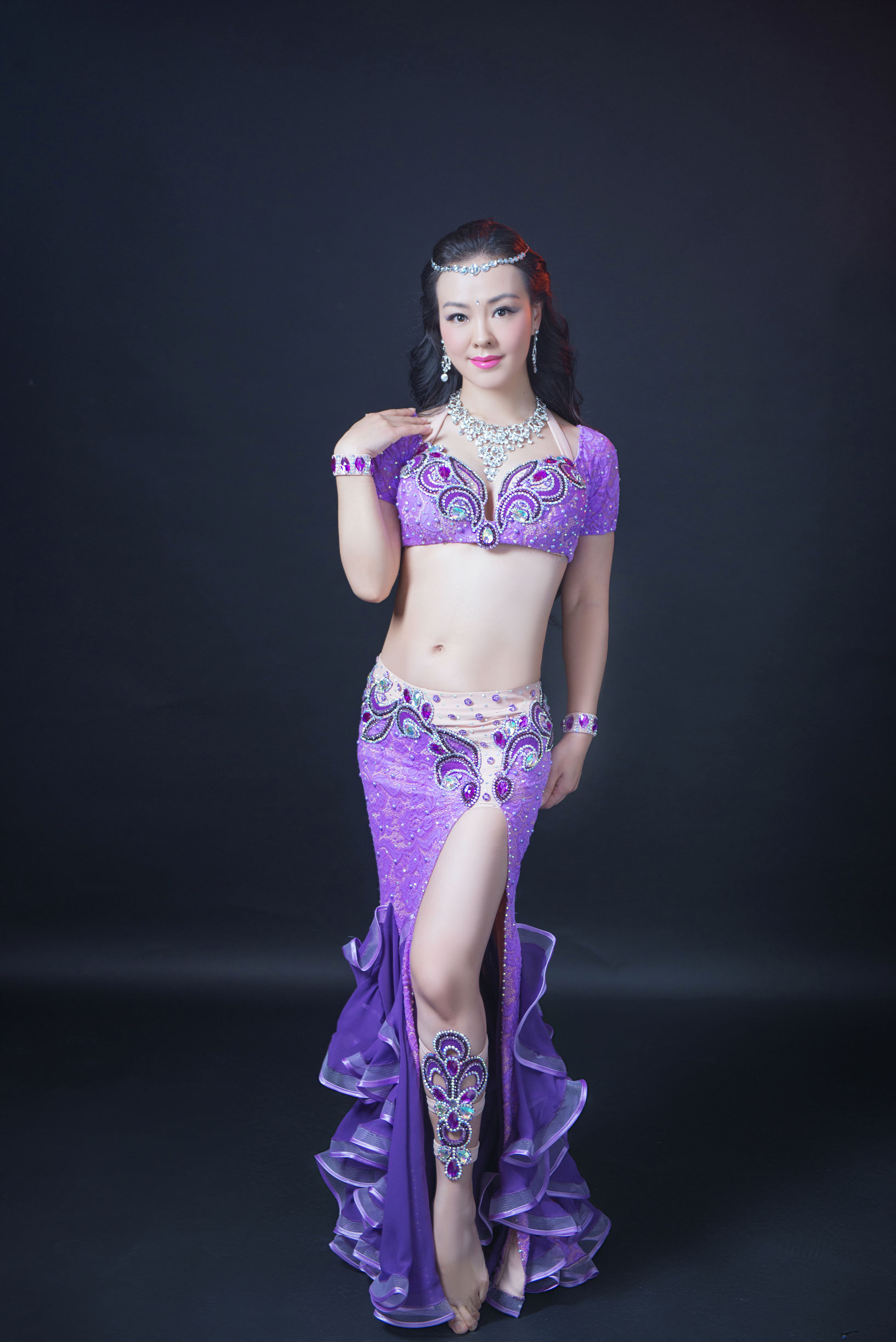 瑜伽东方舞双料女神孙天舒：三维立体黄金胯训练课程体系开创者