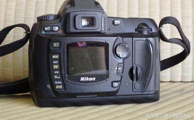 尼康d70有多少像素,尼康单反d7100值得收藏吗