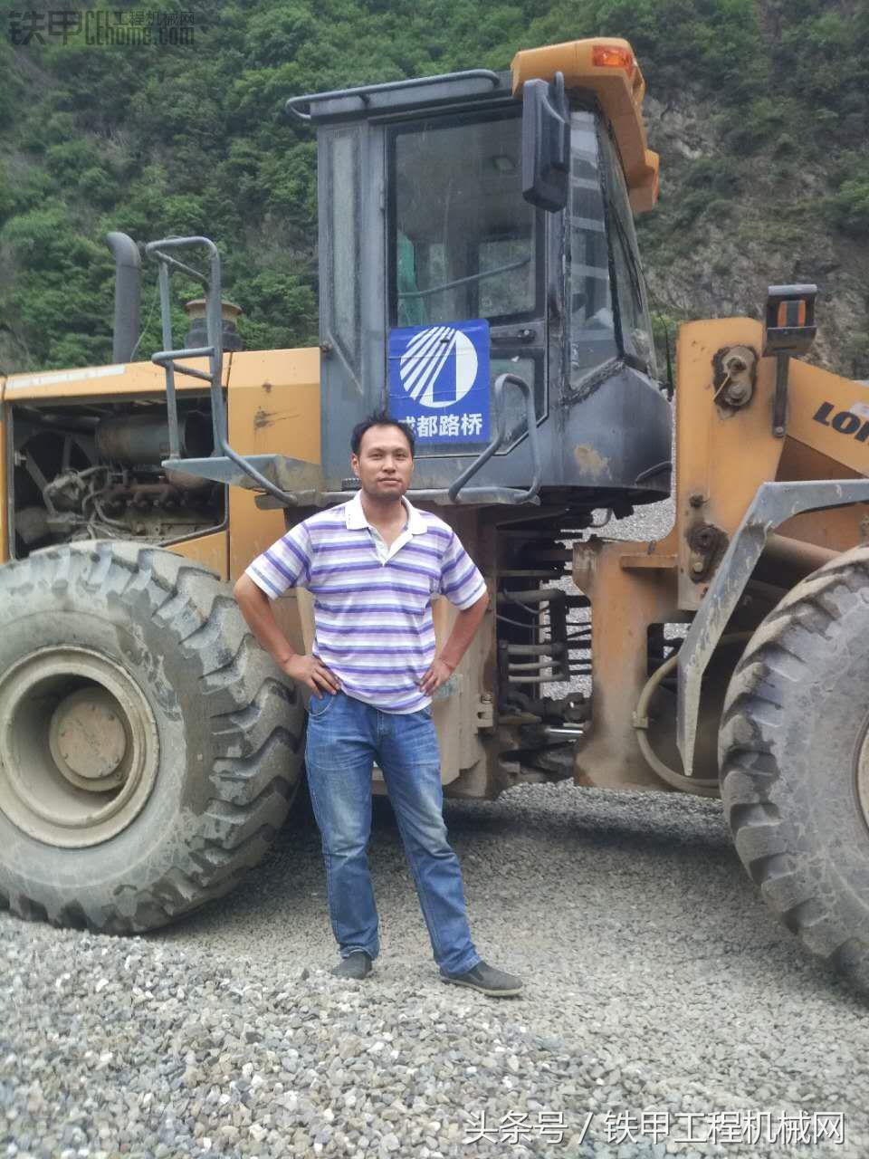 船上生锈的销子怎么拿下来,挖机斗齿销子生锈卡死怎么取出