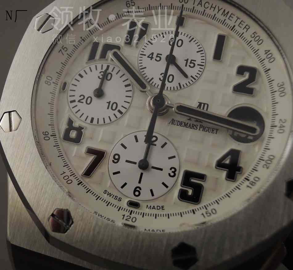 爱彼沙漠版 (劳力士和爱彼哪个表值得买)