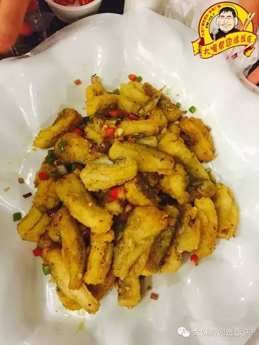 吃遍大连传统花甲王羔蟹锅、椒盐九肚鱼、澳门生炒鸡新开的澳门火锅店，真是美味的不要不要的~