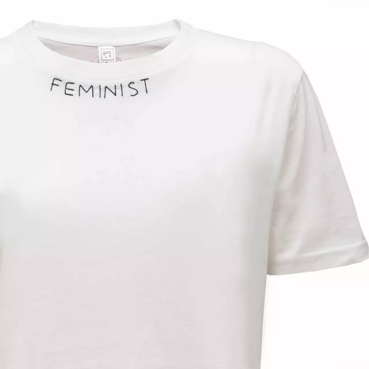 牛仔t恤时尚,比较好看的基础款t恤