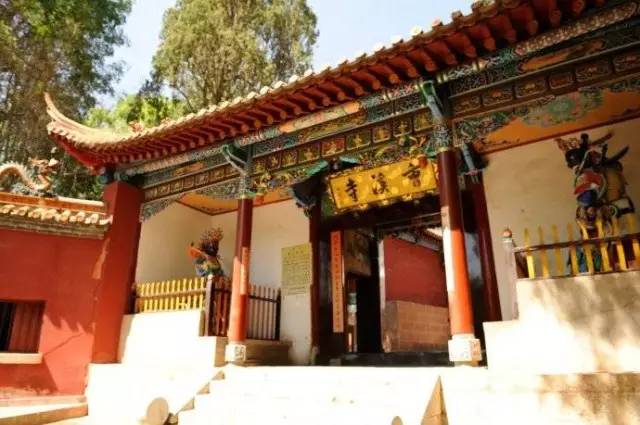 听说降温+温泉最配哦~快收好这份昆明最全约“泡”地图！