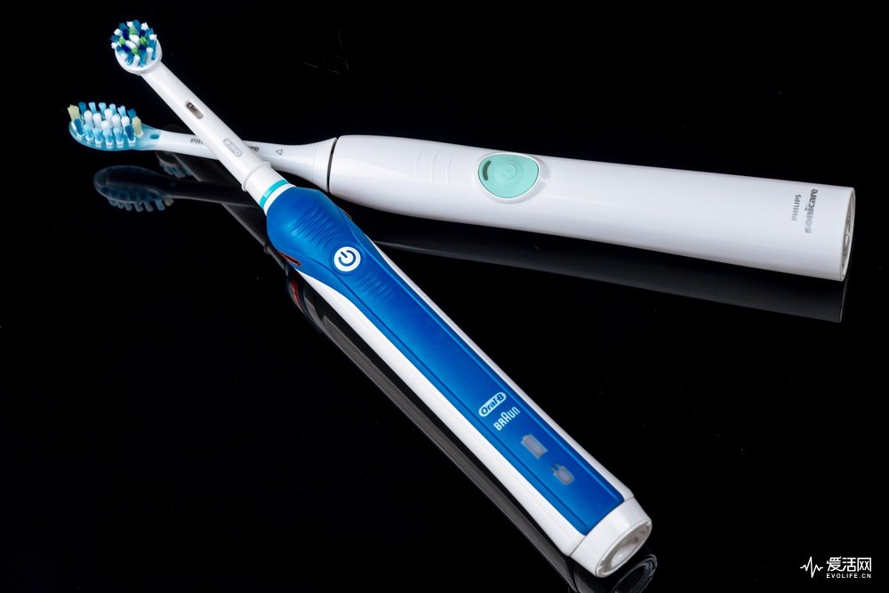 飞利浦和欧乐b电动牙刷哪个好,欧乐b与飞利浦电动牙刷哪个好