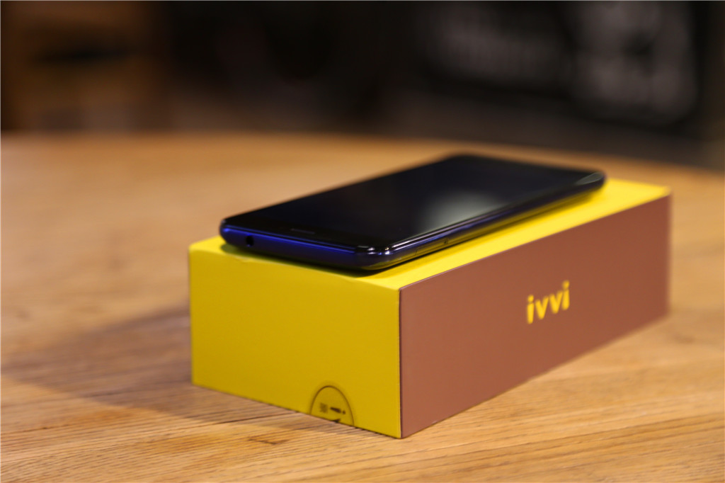 裸眼3d手机可播放高清视频,手机可以看3d电影吗用3d眼镜