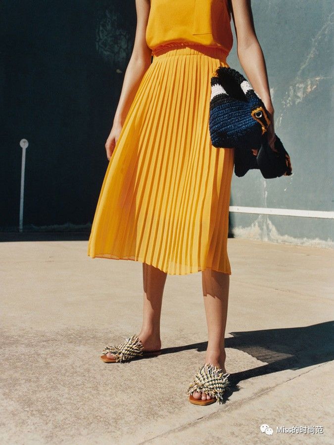 与其去花钱买便宜的还不如买贵点,与其胡乱的买一堆不如认真买一件